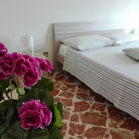 Casa Vacanze Demetra Apartment Bagheria Bagian luar foto