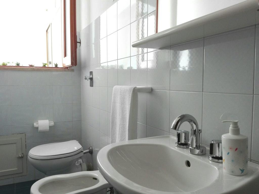 Casa Vacanze Demetra Apartment Bagheria Bagian luar foto