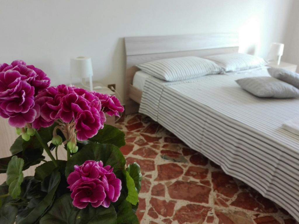 Casa Vacanze Demetra Apartment Bagheria Bagian luar foto