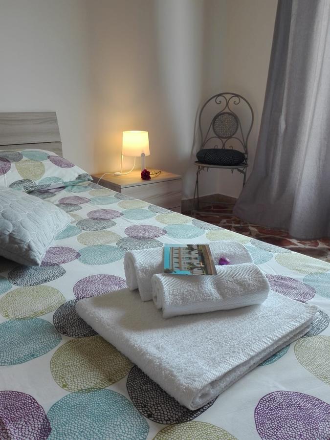 Casa Vacanze Demetra Apartment Bagheria Bagian luar foto