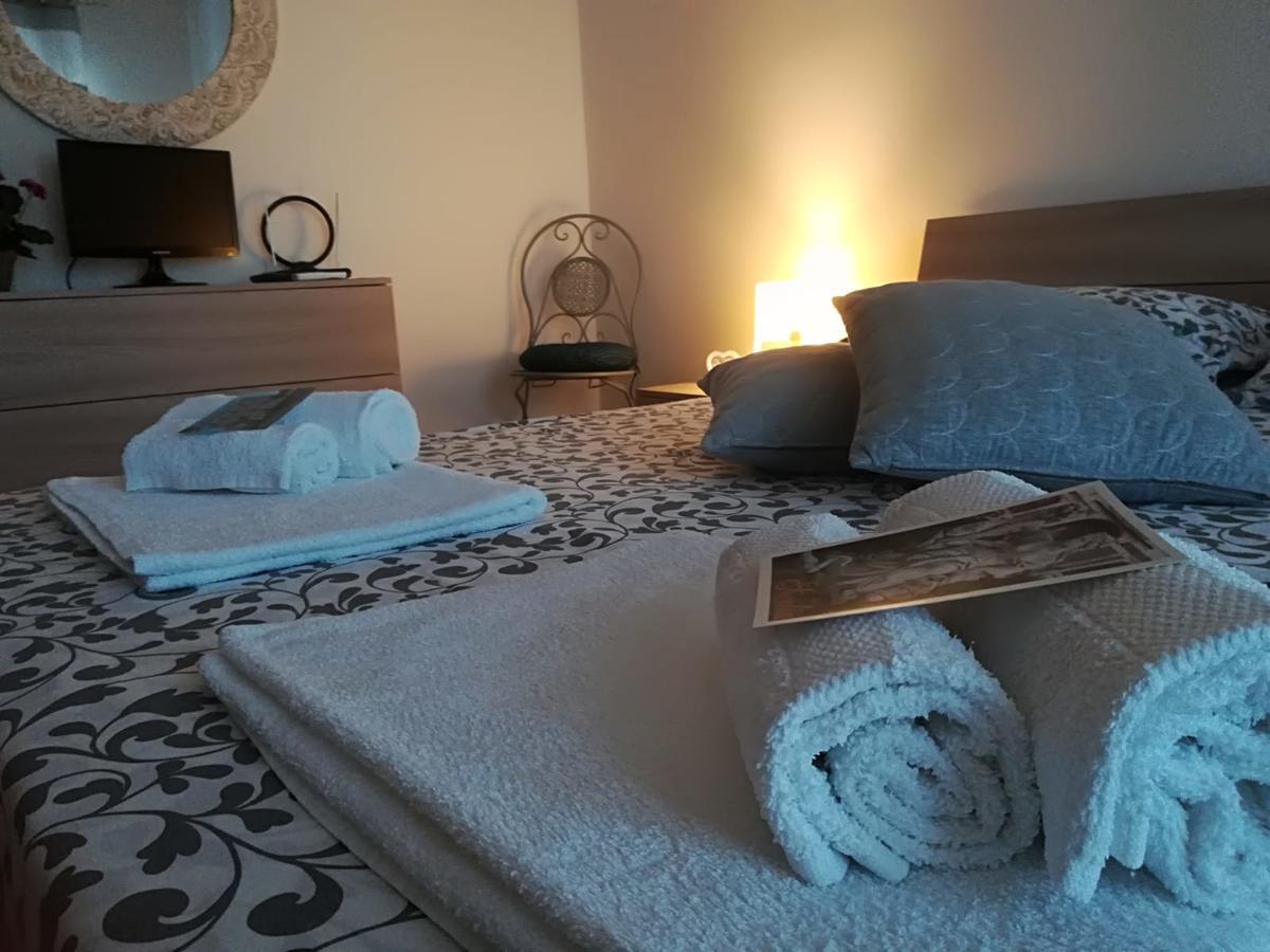 Casa Vacanze Demetra Apartment Bagheria Bagian luar foto