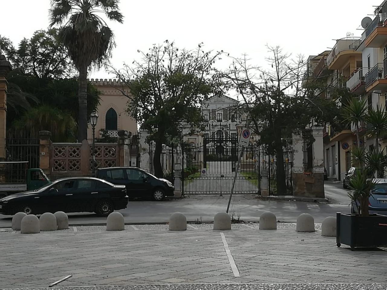 Casa Vacanze Demetra Apartment Bagheria Bagian luar foto