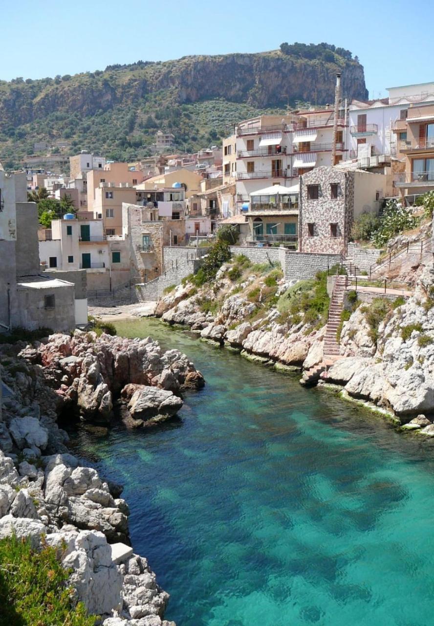 Casa Vacanze Demetra Apartment Bagheria Bagian luar foto